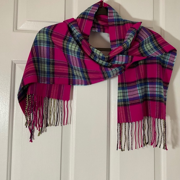 Plaid Cashmere Scarf - NWOT - Picture 5 of 10